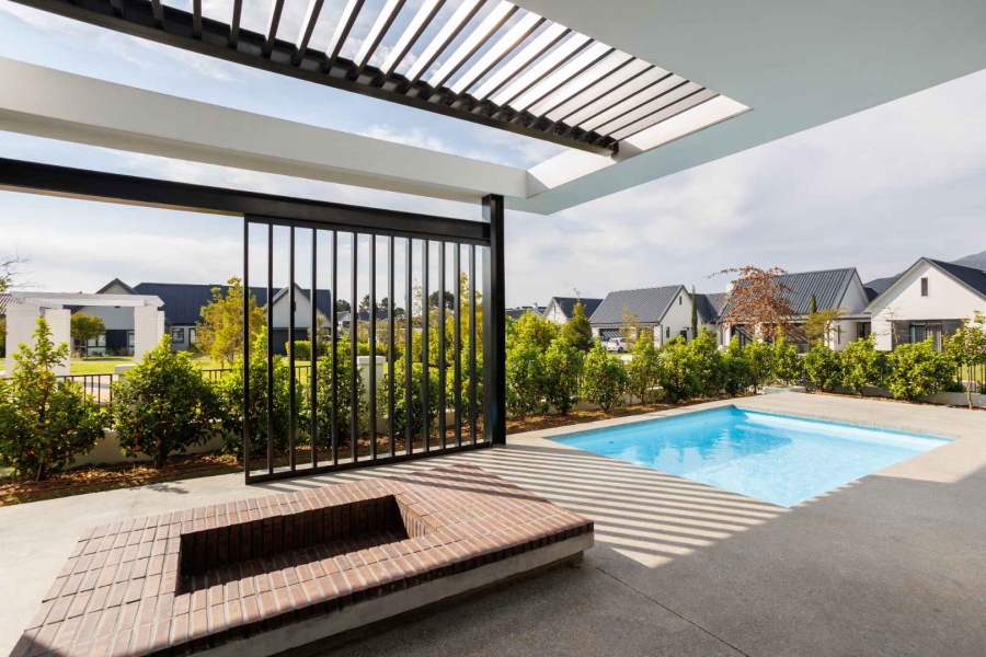 4 Bedroom Property for Sale in Val De Vie Estate Western Cape